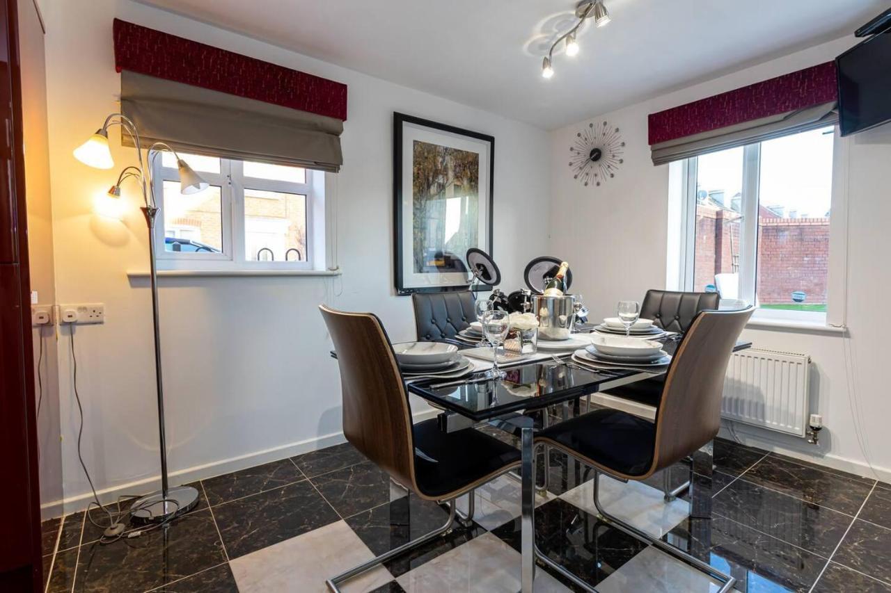 Beautifully Designed 3 Bed House - In Manchester Zewnętrze zdjęcie